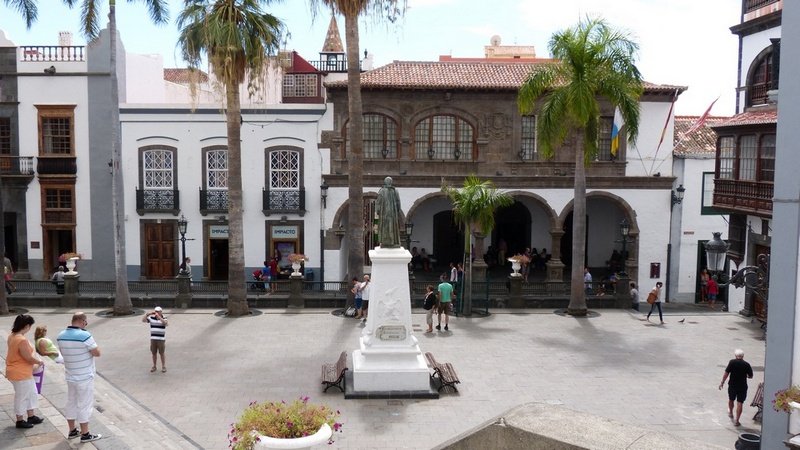 Santa Cruz de La Palma, Rathaus vo der Plaza aus gesehen