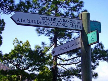 La-Palma-Wanderwege-Hinweisschilder