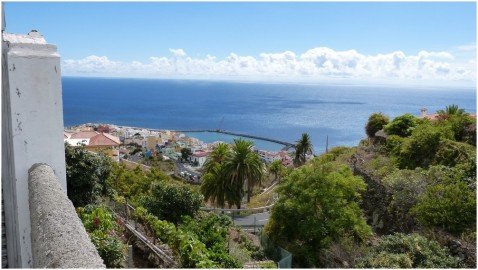 La Palma Wandern-Ausblick auf dieBaustelle des neuen Stadtstrandes von Santa Cruz de La Palma
