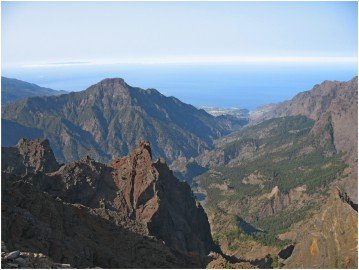 La Palma Wanderungen-Einblick in den Nationalpark vom Pico de la Cruz