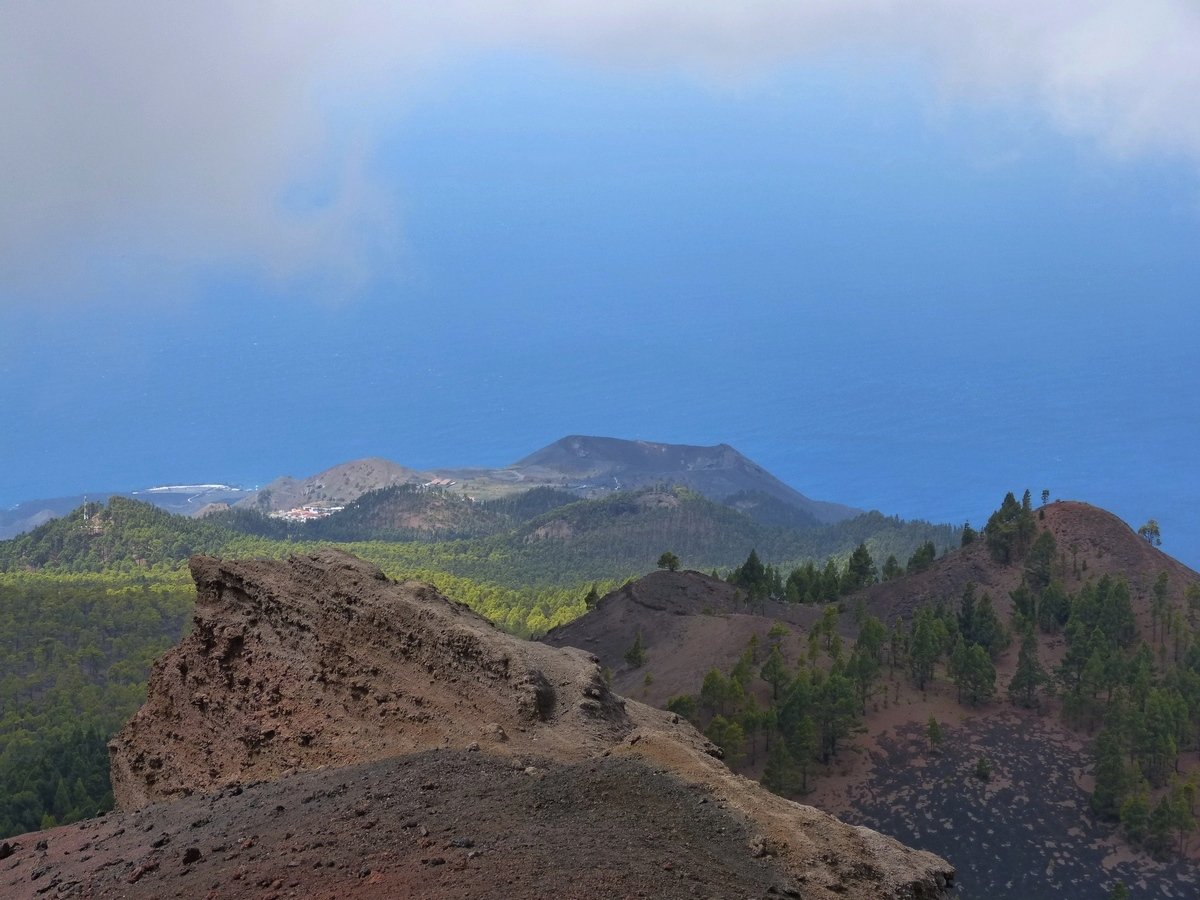 Vulkantour-La-Palma-Ausblick-vom-Volcan-Martin
