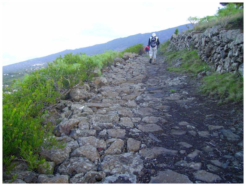 La Palma Wandern, Streckenwanderung El Time nach Argual, ein gutes Beispiel der Wanderweg GR 130
