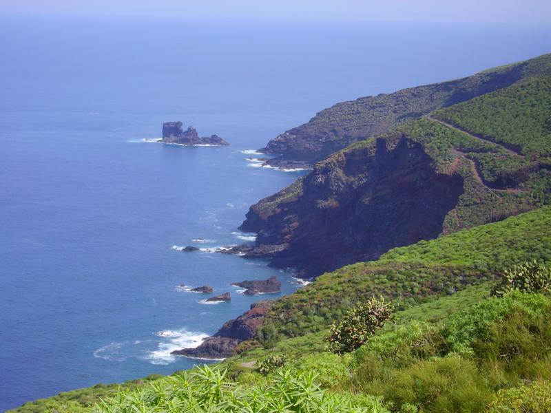 La Palma Wandern, der Wanderweg PR LP 11.1, die Steilküste unterhalb von Puntagorda